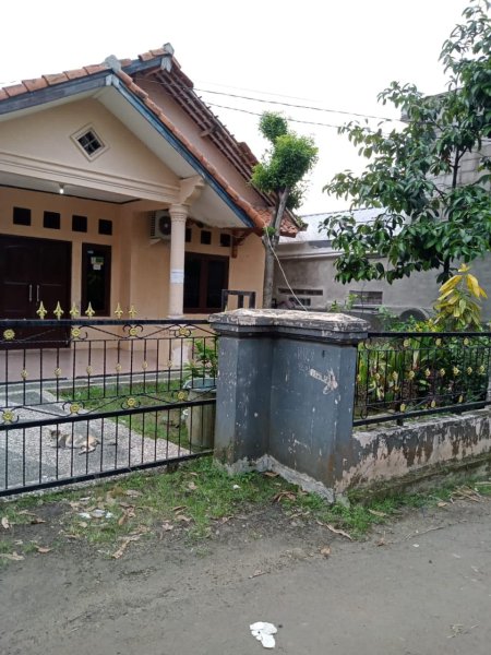 Rumah kampung di Bogor barat surat sertifikat