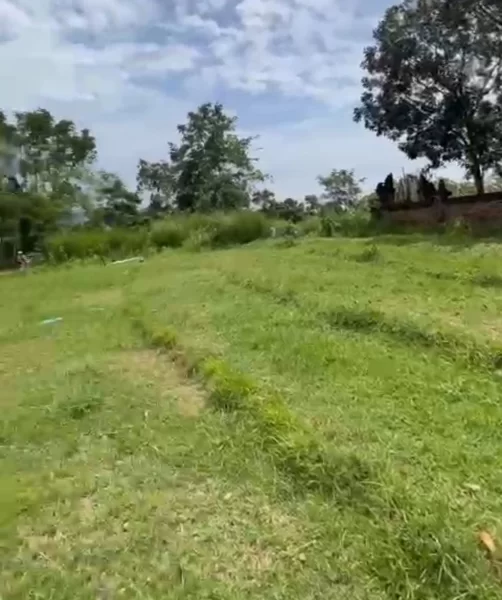 Dikontrakkan tanah di sempol kabupaten badung