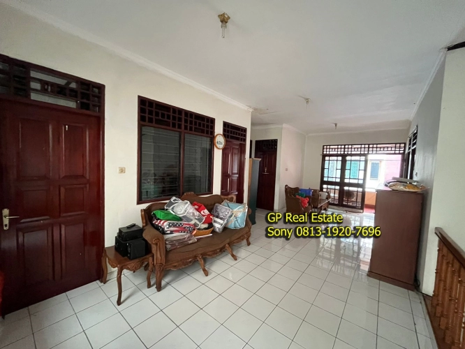 S067 Rumah 2 lantai dijual di Jl Gelong Baru Barat Tomang Jakbar 225m garasi 2lt 6bed barat