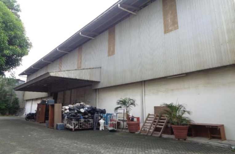 Pabrik dan Gudang ex Garment di Cimone, Tangerang
