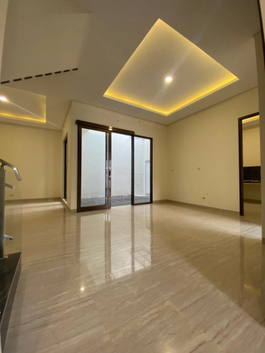 Dijual rumah SHM di citraland surabaya timur kota surabaya